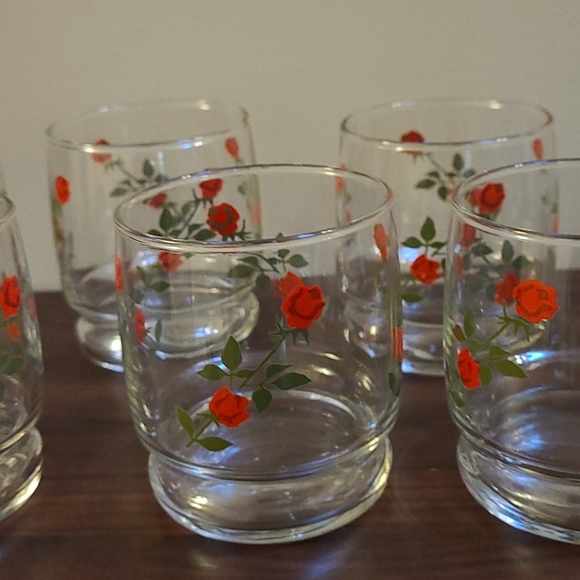 Vintage Rose pattern juice glass set - Picture 7 of 10
